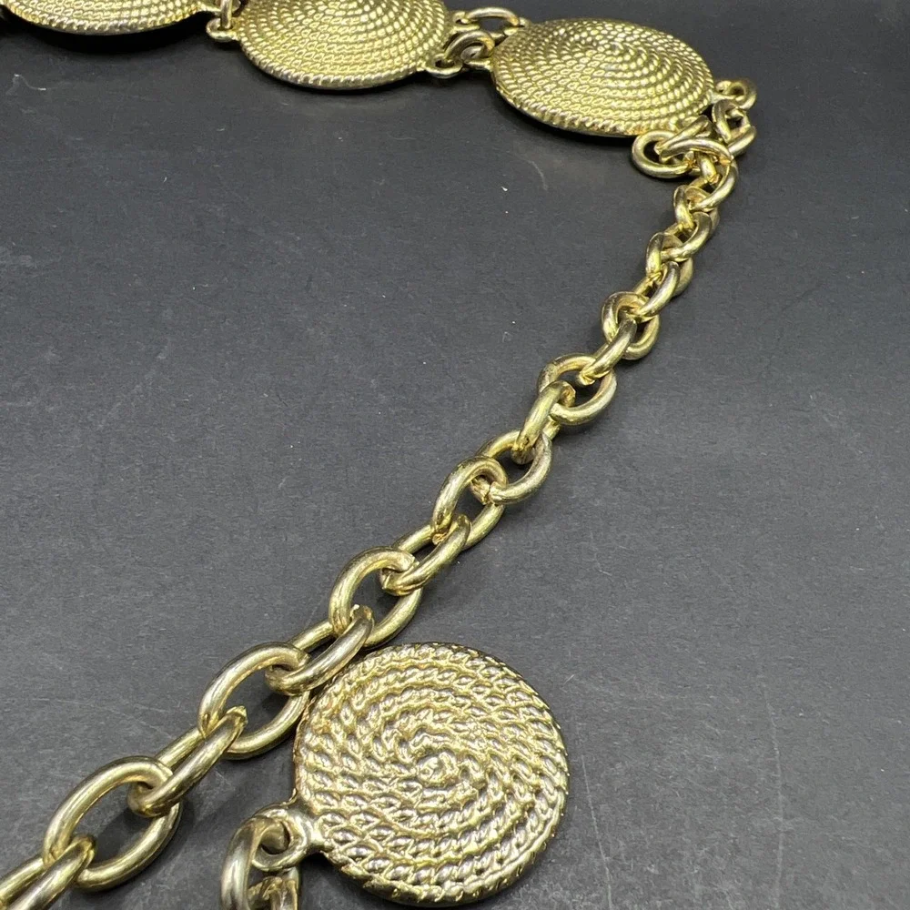 Vintage‎ 1980s Gold Tone Medallion Chain Belt 44